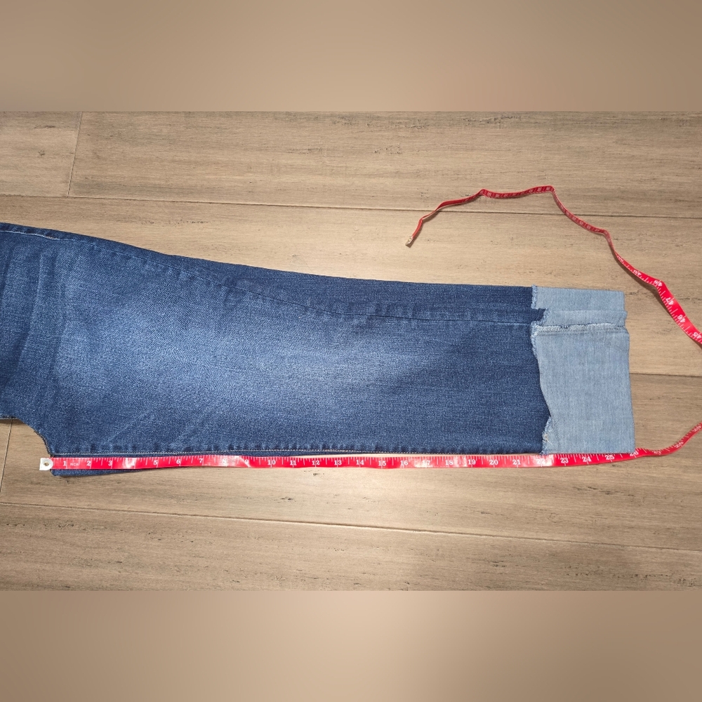 Classic Blue Women's Jeans - Picture 5 of 5